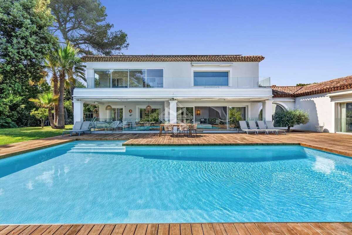 Superbe propriété au calme absolu - domaine recherché - photo 2