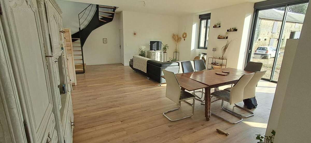 Maison à BONCHAMP-LES-LAVAL