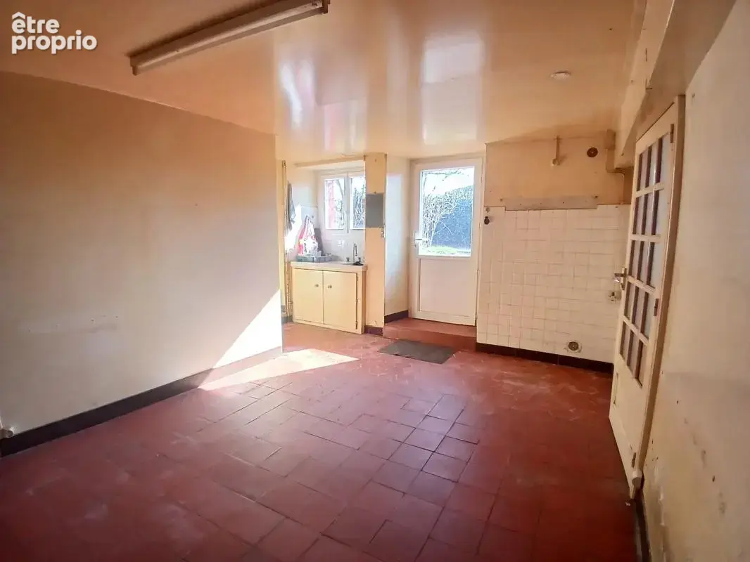 Maison à finir de rénover   Idéale pour donner vie à votre p - photo 2
