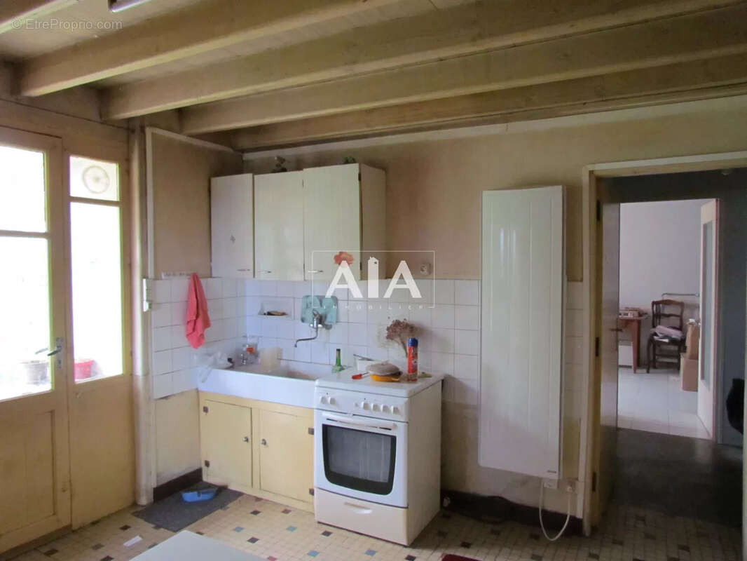 Maison de village avec bâtiment agricole proche de chef Boutonne - photo 4