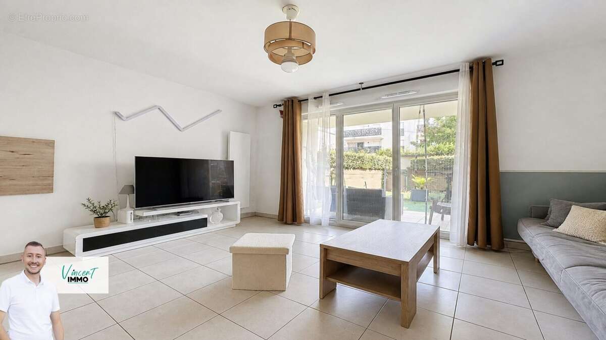 Appartement 30 m² à Saint-Laurent-De-Mure  - photo 3