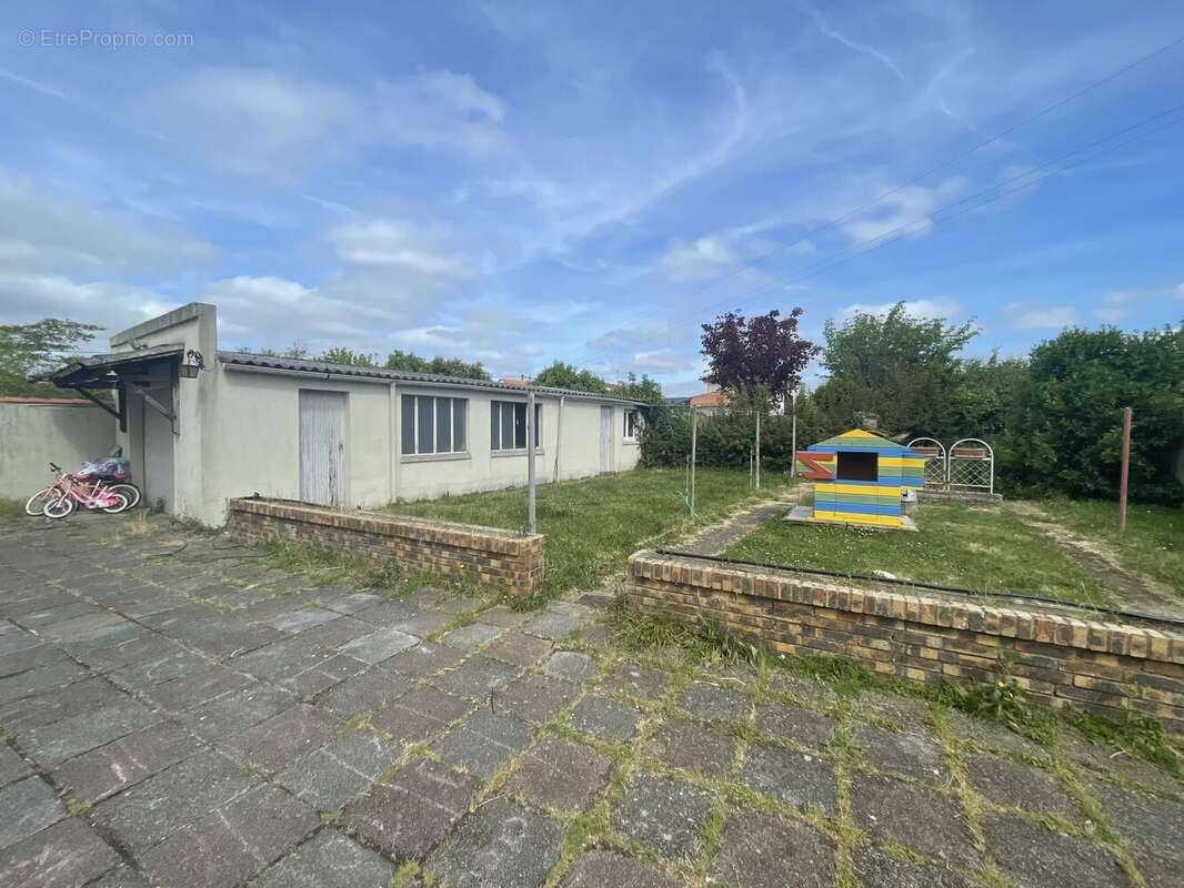 Maison à SAINT-SEBASTIEN-SUR-LOIRE