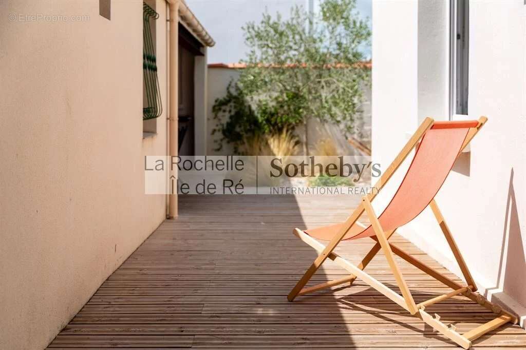 Maison de plain-pied, quartier Jéricho, en lisière des parcs. - photo 3