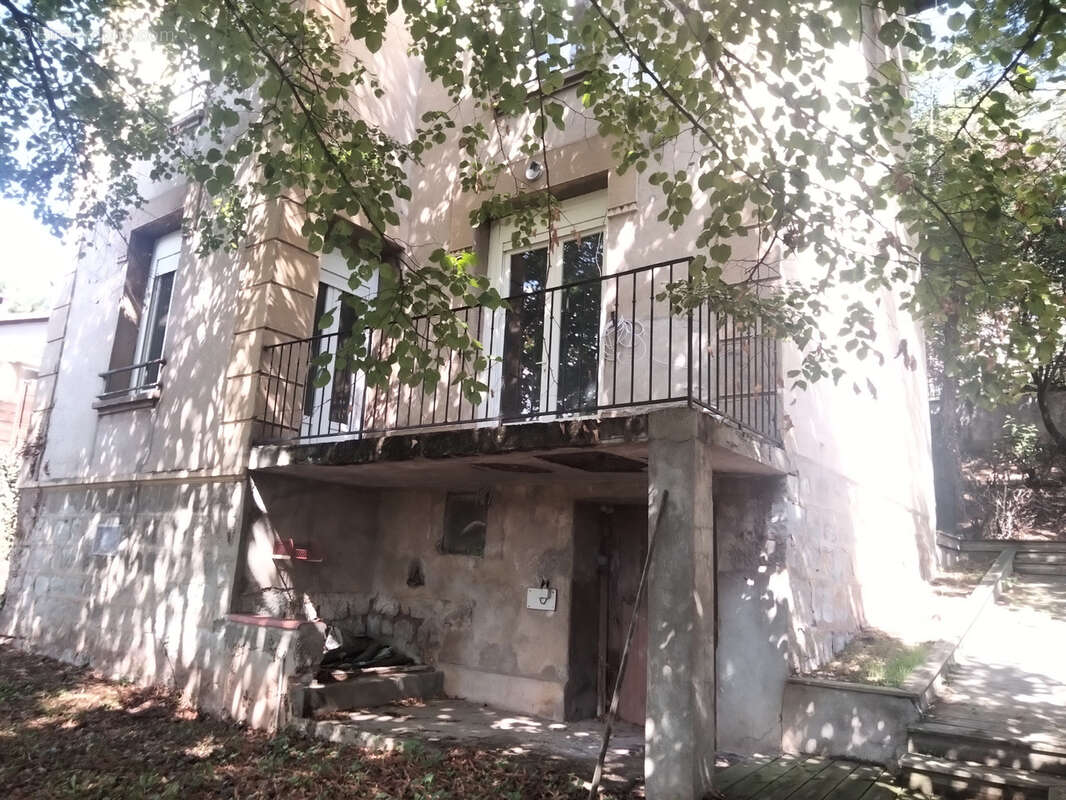 Maison à LA FOUILLOUSE