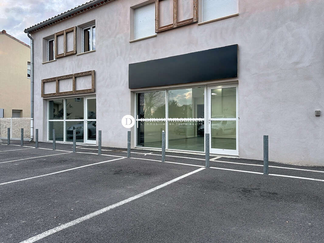 Commerce à VEDENE