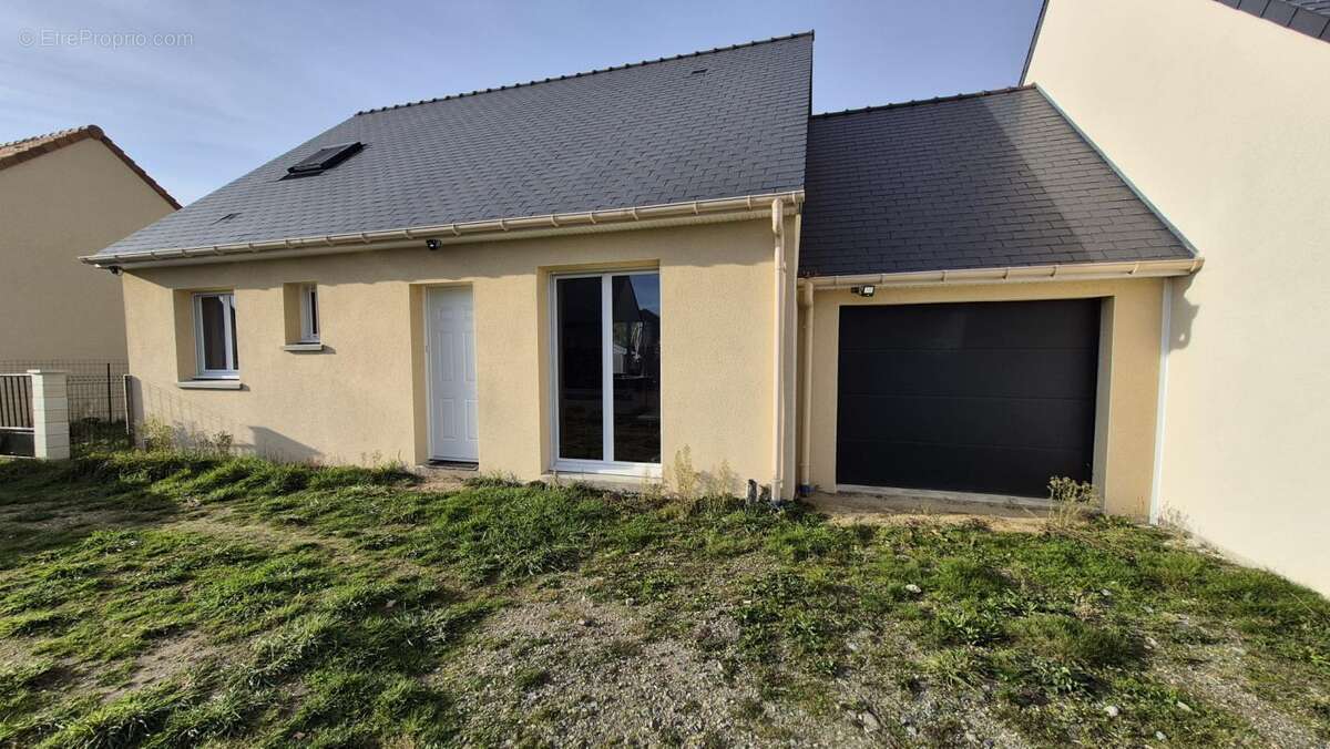 Maison à LA SUZE-SUR-SARTHE