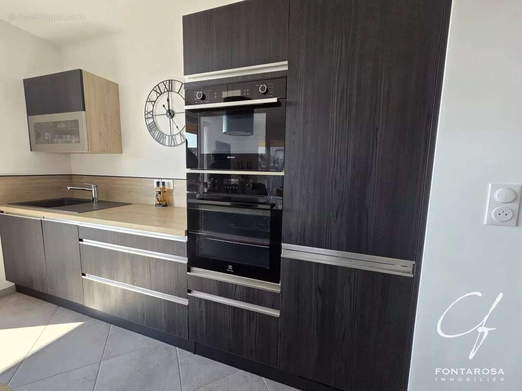 Appartement à FREJUS