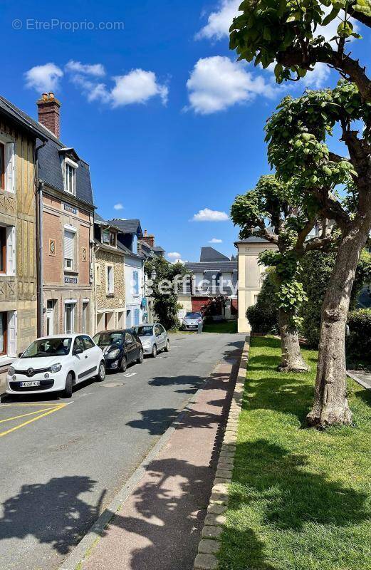 Maison à VILLERVILLE