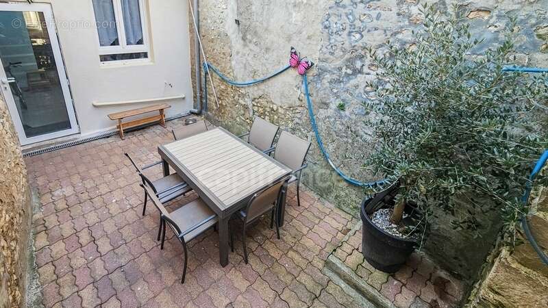 A vendre ETAMPES (91) . Maison en très bon état, 6 pièces, cave, cour et jardin clos - photo 12