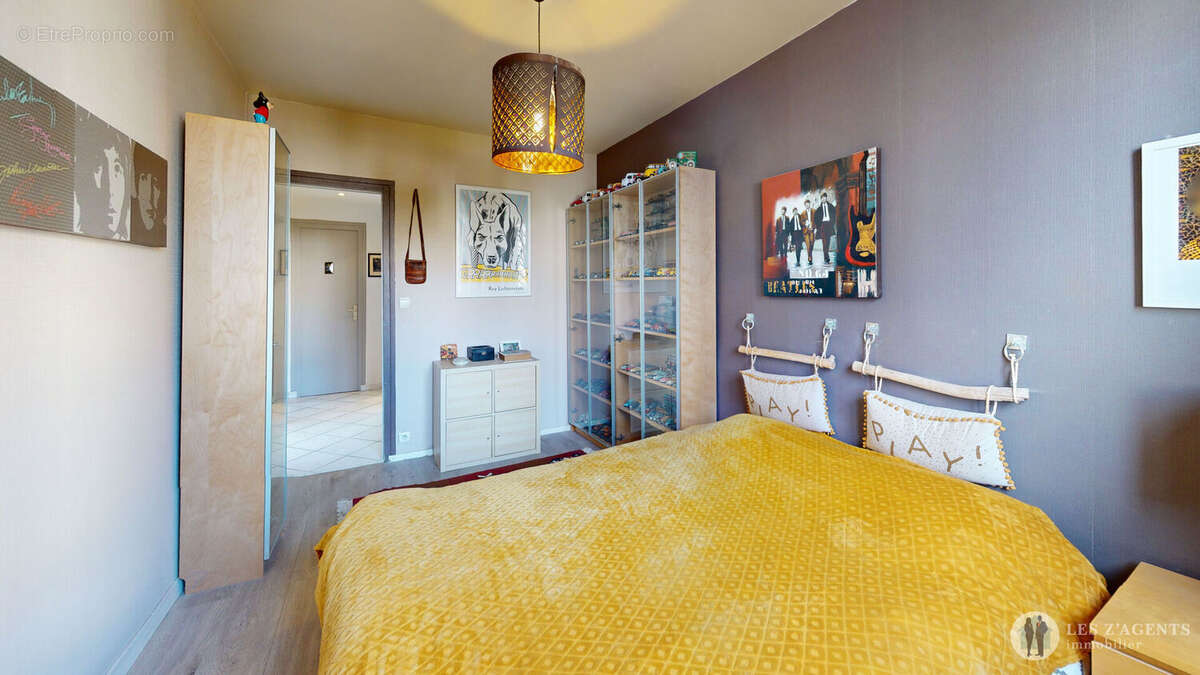 Appartement à SAINT-MARTIN-D'HERES