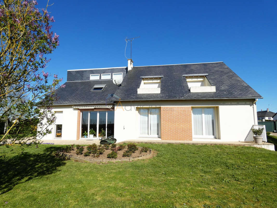 Maison à MEUNG-SUR-LOIRE