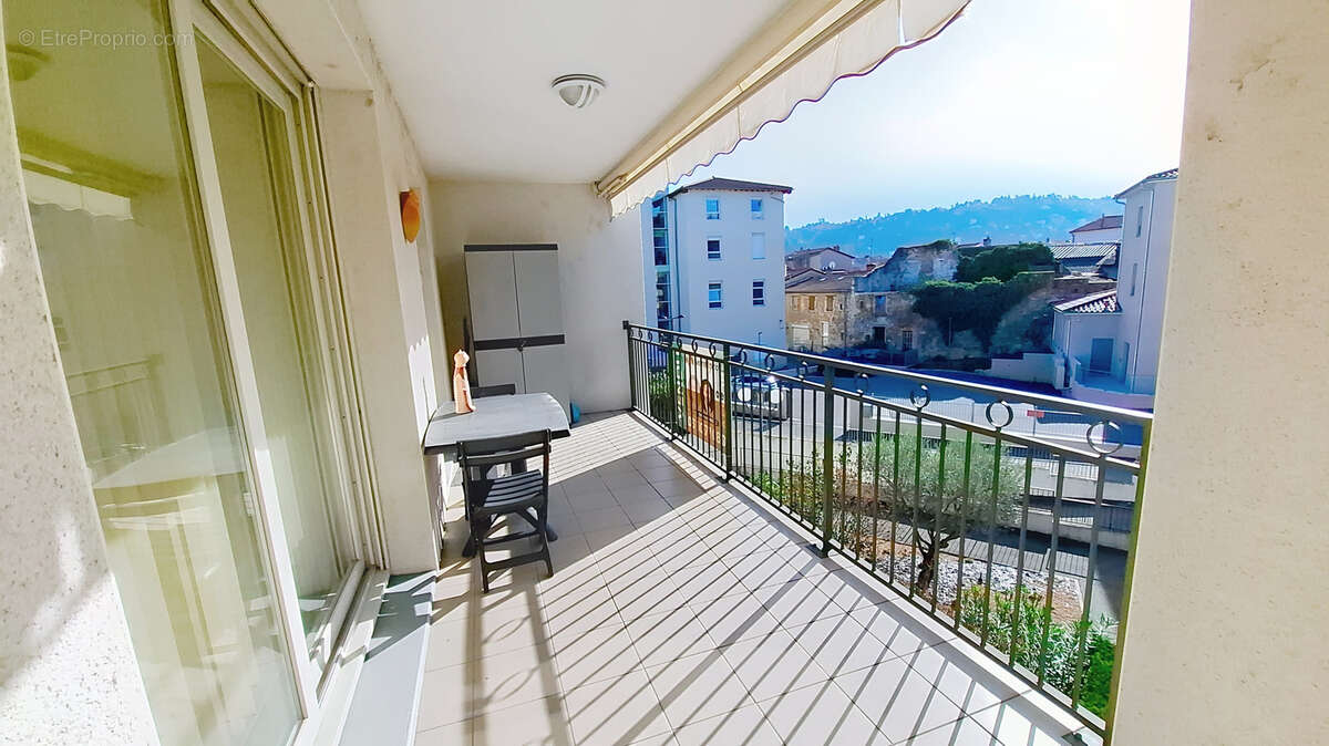 Appartement à SAINT-ROMAIN-EN-GAL