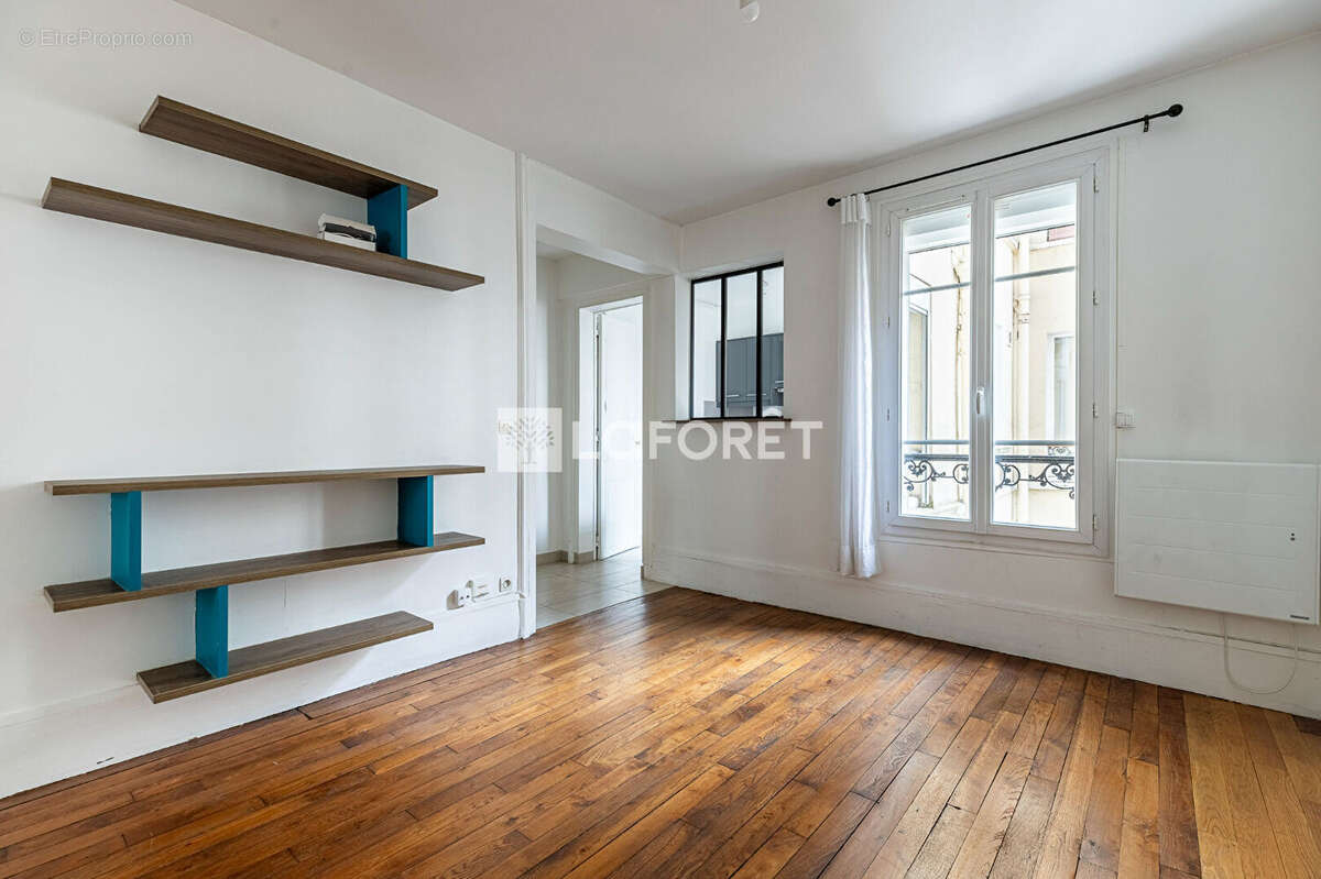 Appartement à PARIS-17E