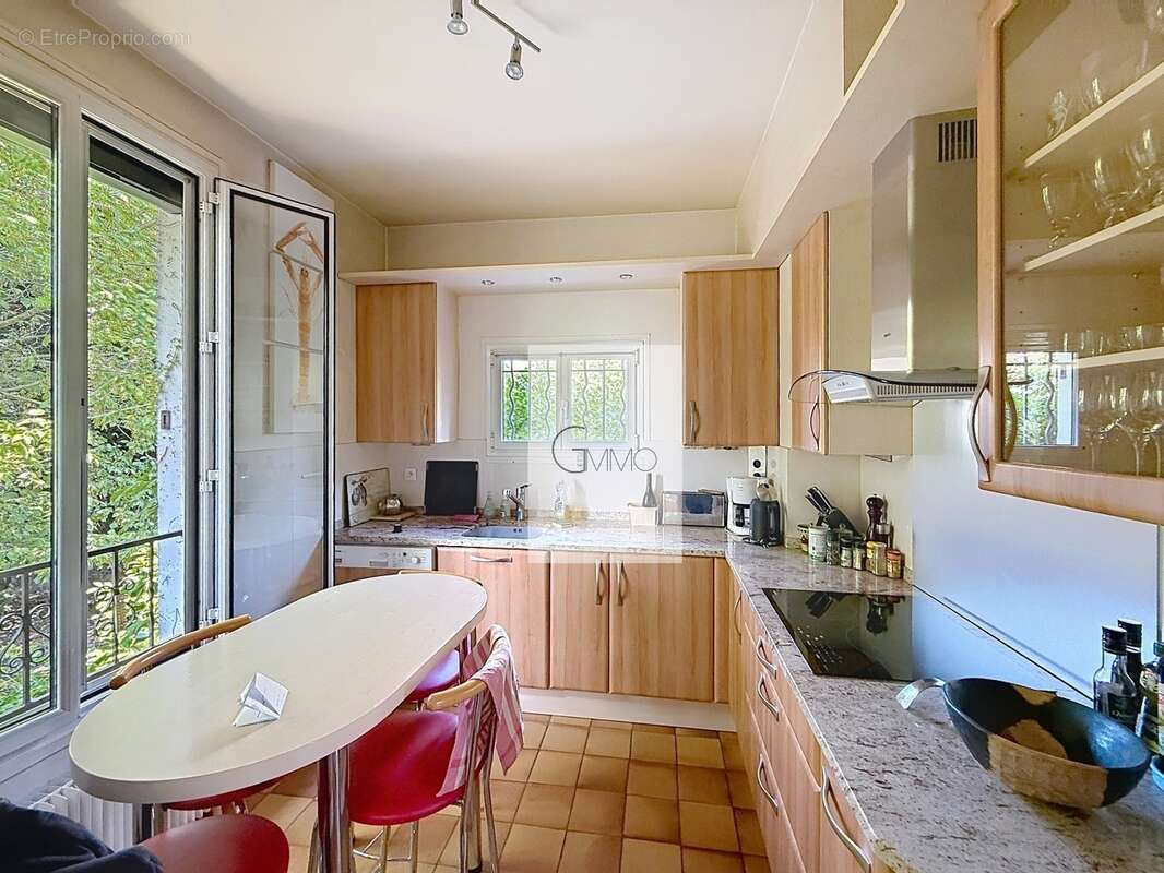 Maison 122 m² à L'hay-Les-Roses  - photo 3