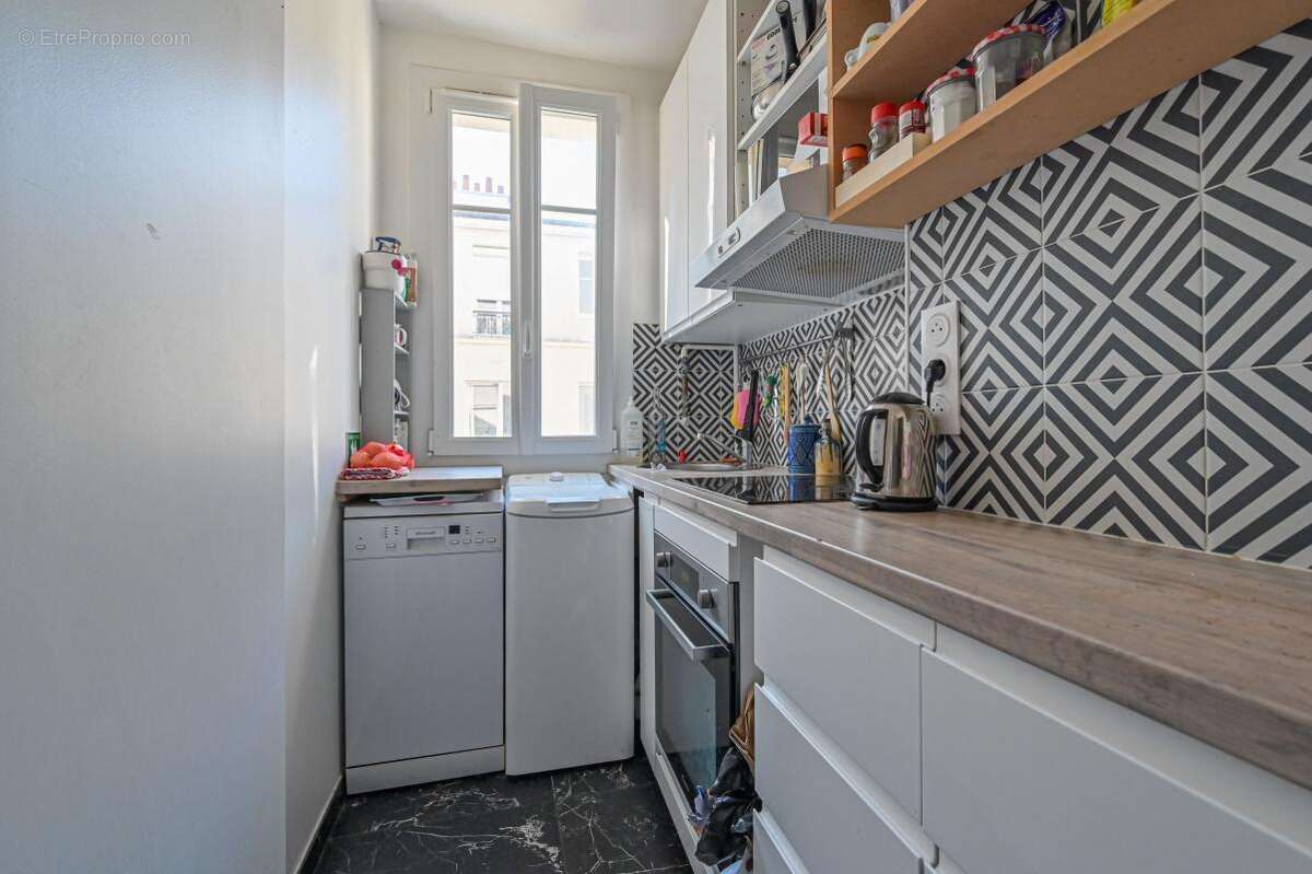 Appartement à PARIS-18E