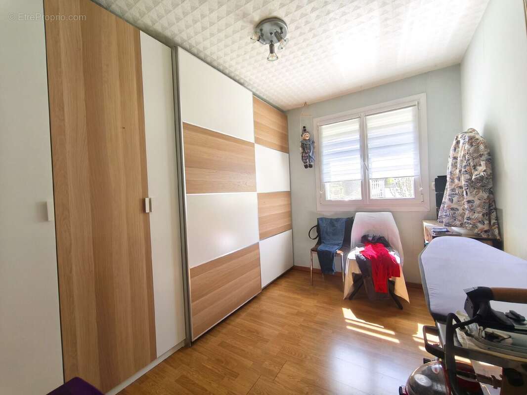 Maison à NOMENY