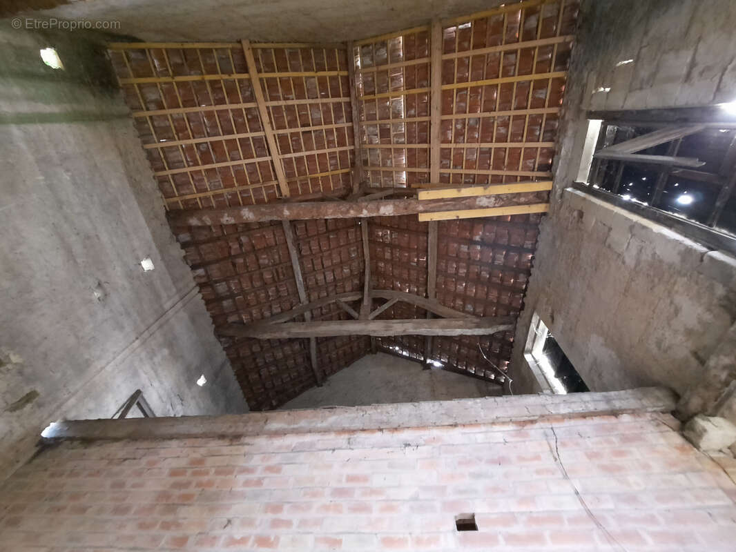 Maison à LAMOTHE-LANDERRON