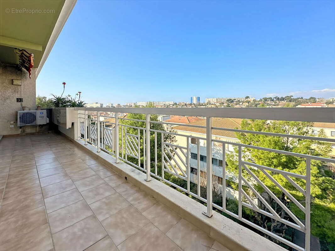 Appartement à MARSEILLE-13E