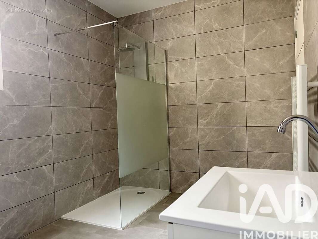 Photo 8 - Maison à LOUZE