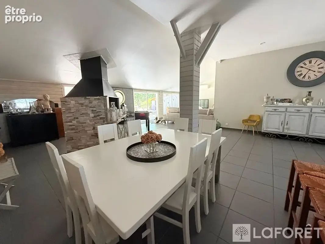 Maison Saint Jean D Illac 6 pièces 215 m² - photo 4