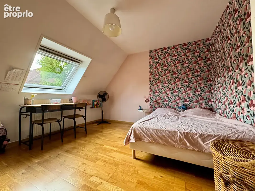 Superbe maison individuelle - Secteur Bellefontaine 4 chambres - Double garage et Jardin! - photo 5