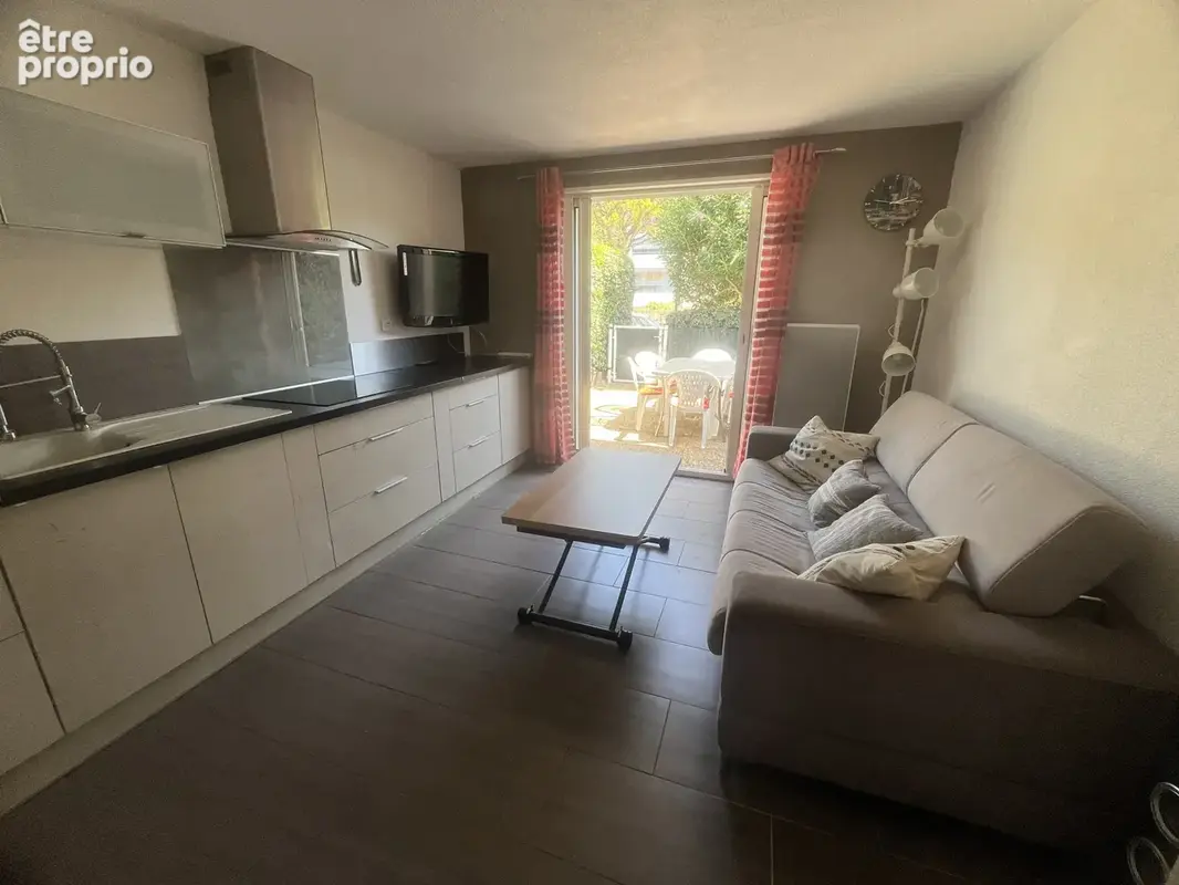 Charmant mazet T3 avec terrasse dans une résidence avec piscine, proche de la plage - photo 5