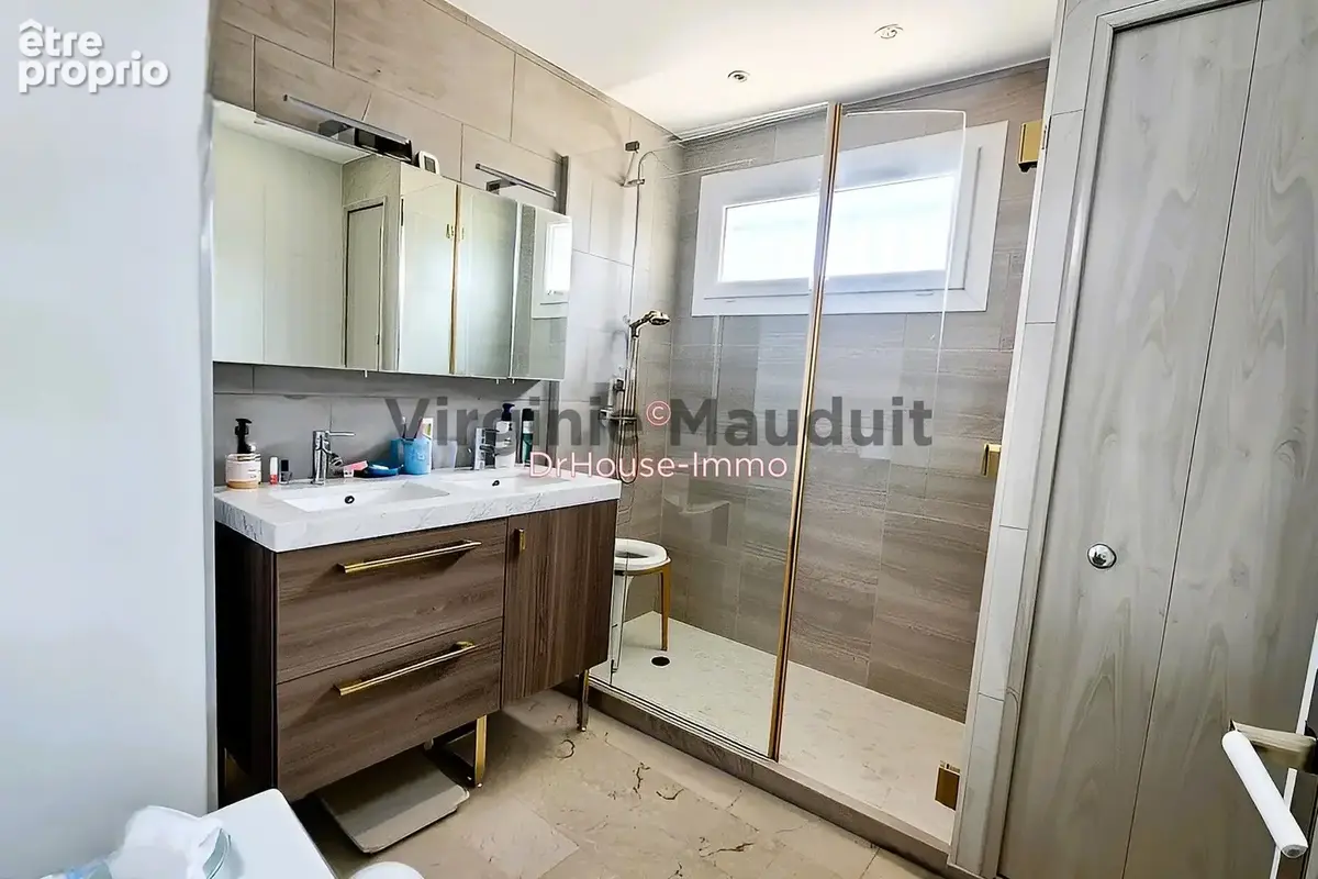 Appartement 85 m² à Marseille-12e  - photo 7