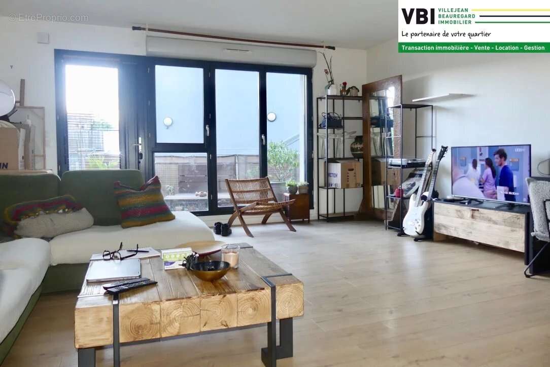 Appartement à VEZIN-LE-COQUET