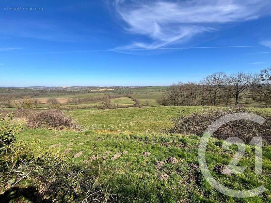 Maison à SAINT-PIERRE-DU-MONT