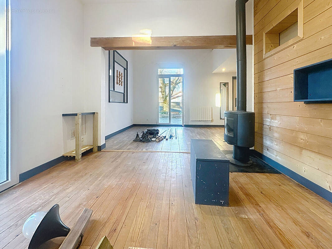 Maison à SAINT-MEDARD-EN-JALLES