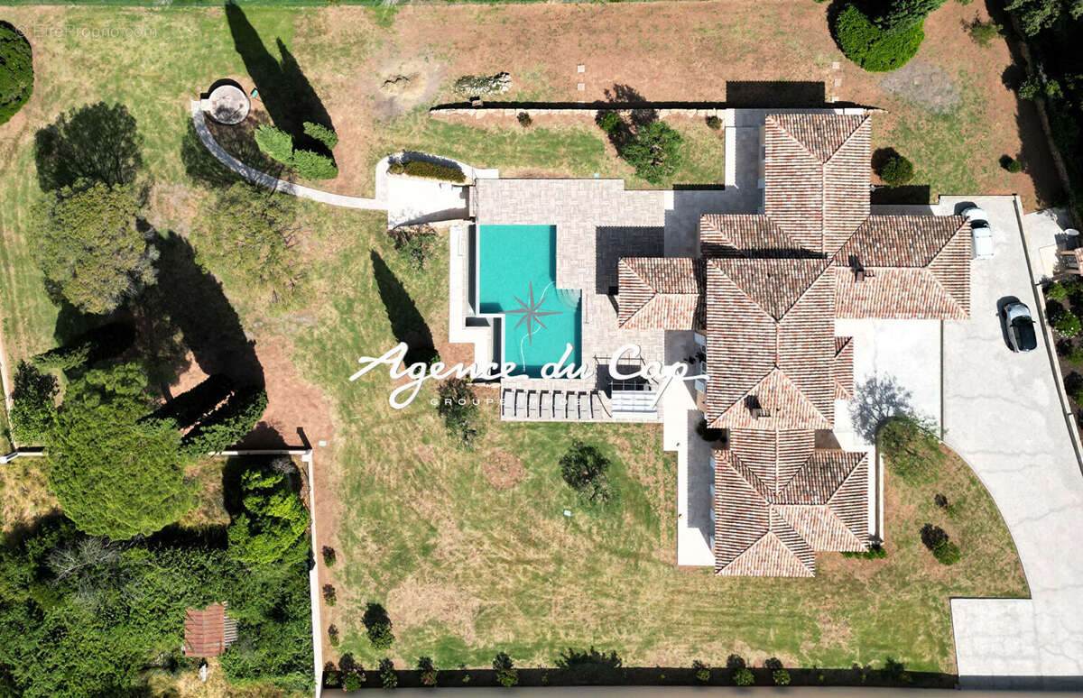 Villa 270m² entierement de plain pied  domaine prive puget sur argens - photo 3