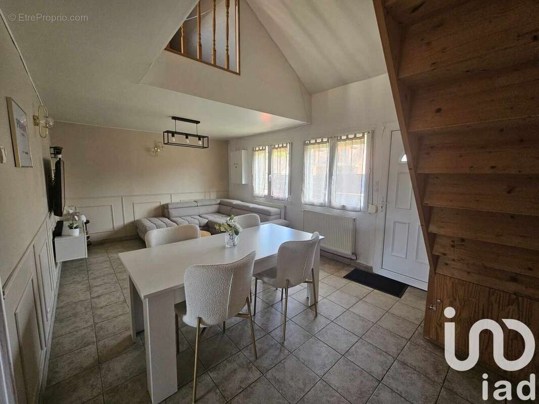 Photo 2 - Maison à SALLAUMINES