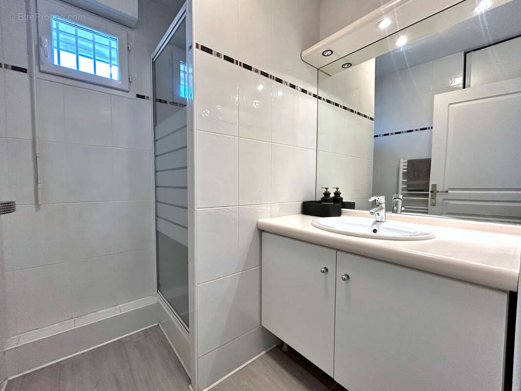 Appartement à MARSEILLE-14E