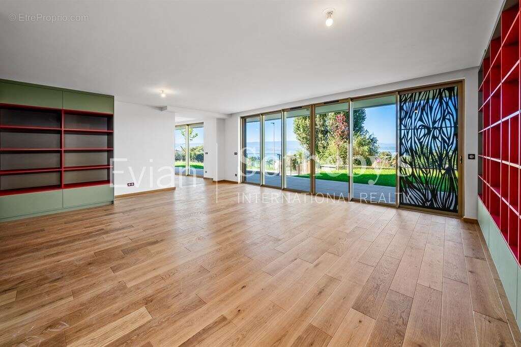 Appartement à EVIAN-LES-BAINS