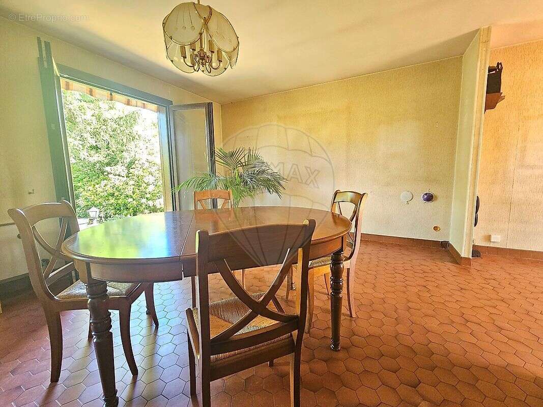Maison à CHASSELAY
