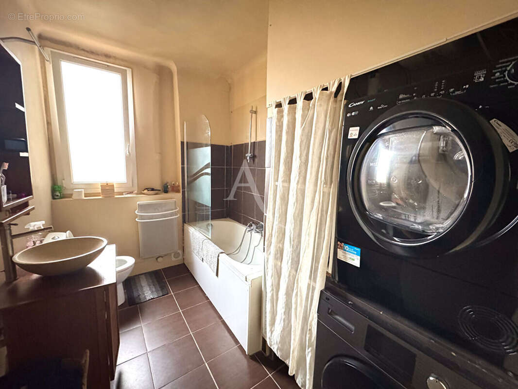 Appartement à FONTENAY-SOUS-BOIS