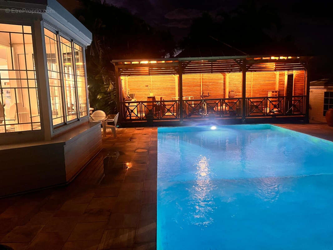 Maison à SAINT-DENIS