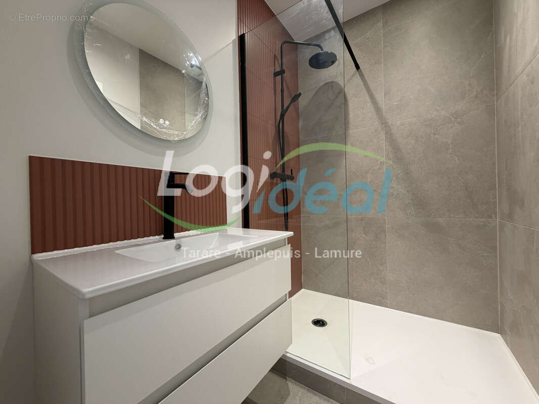 Appartement rénové à neuf - Saint Forgeux - photo 5