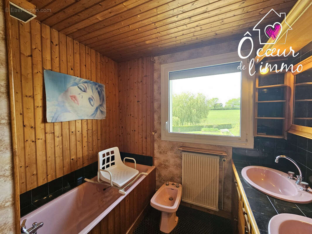 Maison à MAZIERES-EN-MAUGES