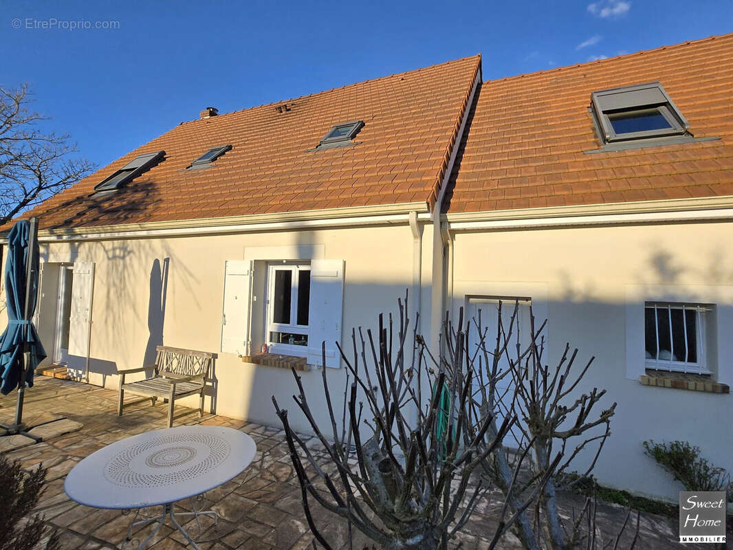 Maison à MAGNY-LES-HAMEAUX