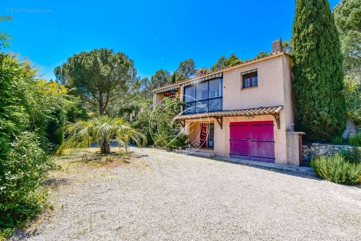 Maison à TARADEAU