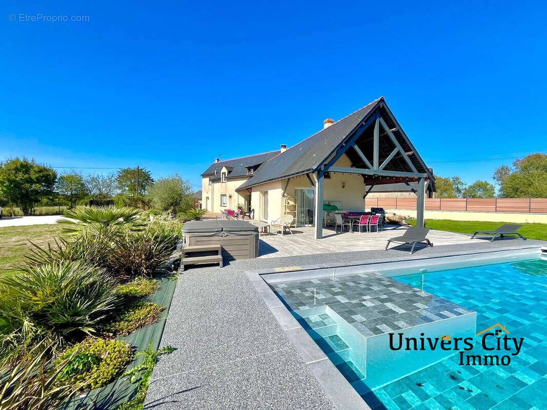 Maison à CHAMPTOCE-SUR-LOIRE