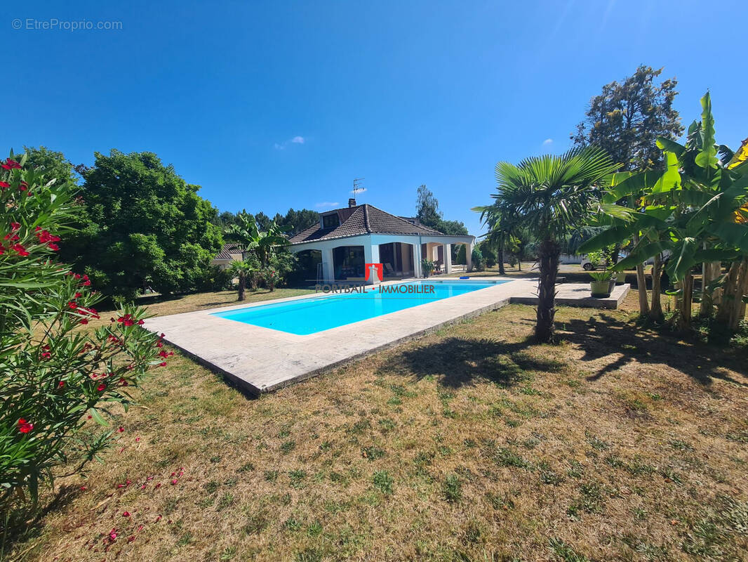Maison à CAVIGNAC