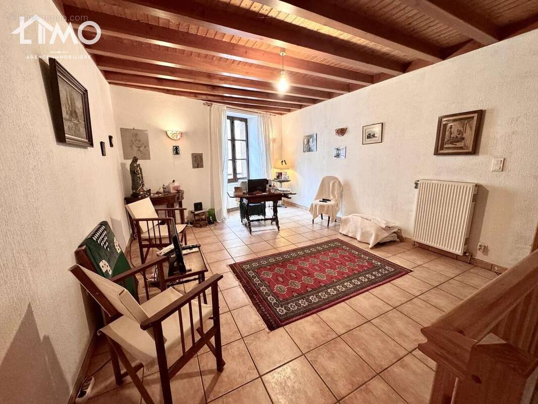 n°5 - Maison à EYMOUTIERS