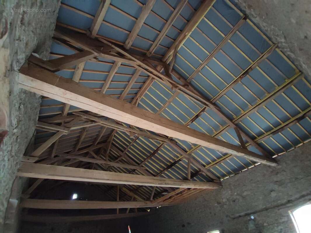 Maison à LA ROCHE-EN-BRENIL