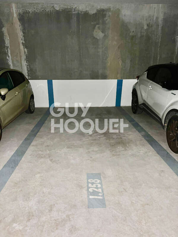 Parking à MASSY