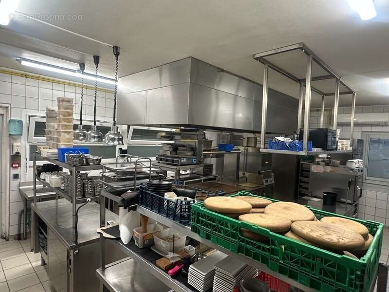 Commerce à AIGUEBELETTE-LE-LAC