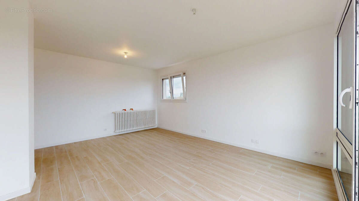 Appartement à BOIS-D'ARCY