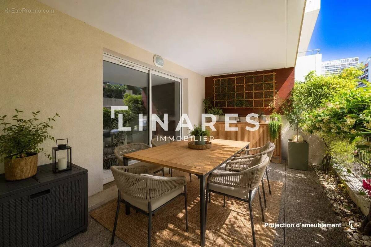Appartement à MARSEILLE-8E