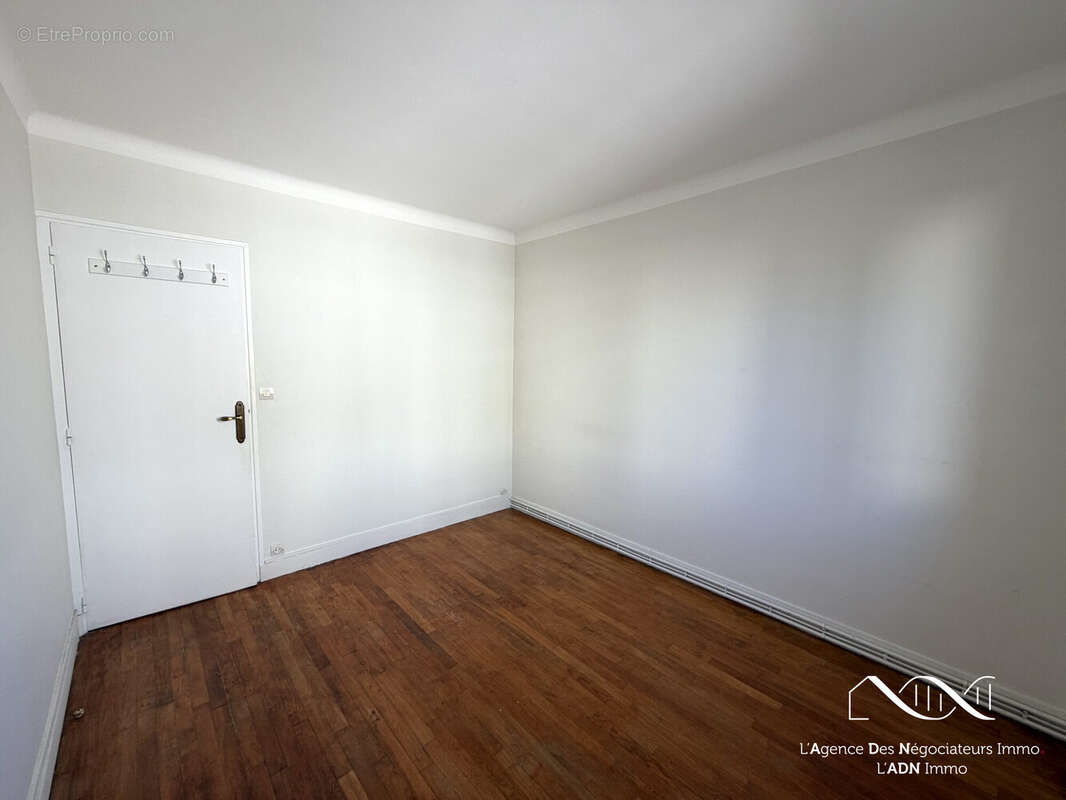 Appartement à SAINT-JEAN-DE-BRAYE